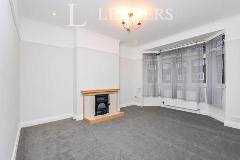 2 bedroom flat to rent, Mill Vale, Bromley, BR2