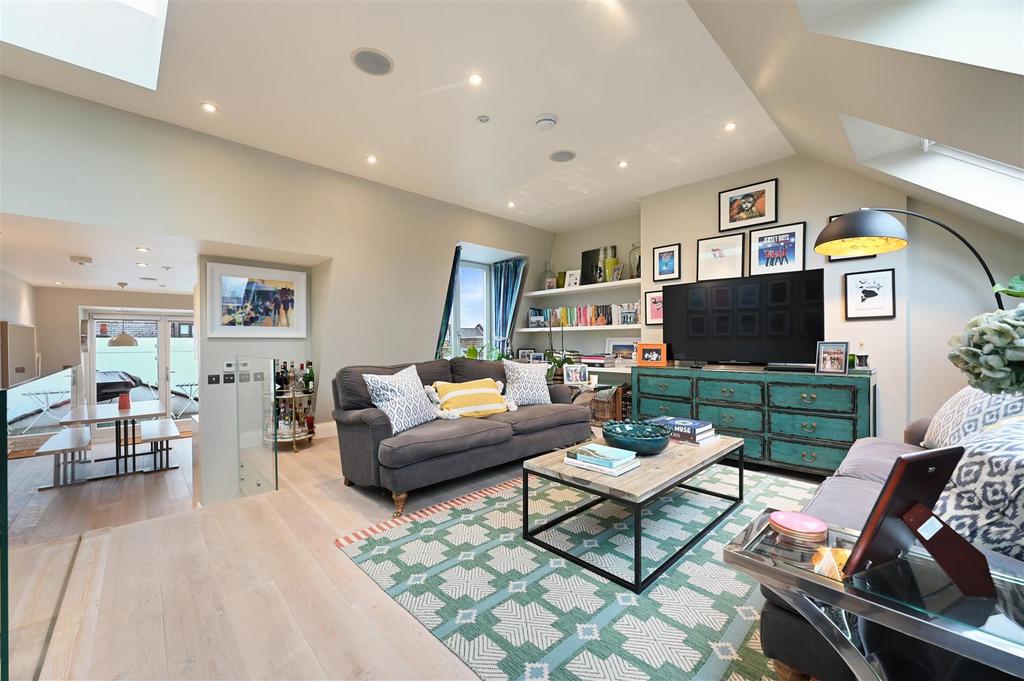 Ormiston Grove - Reception B3 (1).JPG
