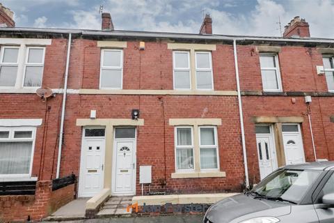 2 bedroom flat for sale, Gosforth Terrace, Gateshead