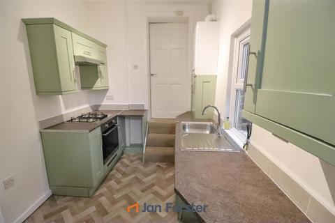 2 bedroom flat for sale, Gosforth Terrace, Gateshead