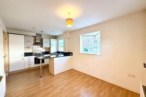 1 bedroom maisonette to rent, Flat , The Square, Chatham Way, Brentwood