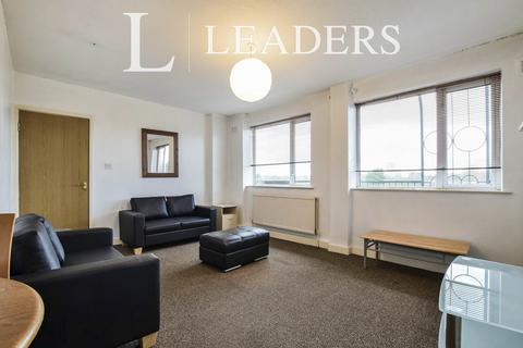 2 bedroom flat to rent, Eccles New Road, Salford, M5