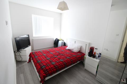 1 bedroom house to rent, Falconers Road, Luton, Bedfordshire, LU2