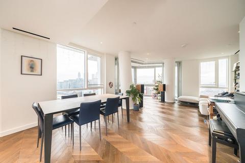 3 bedroom flat for sale, Prospect Way, London SW11