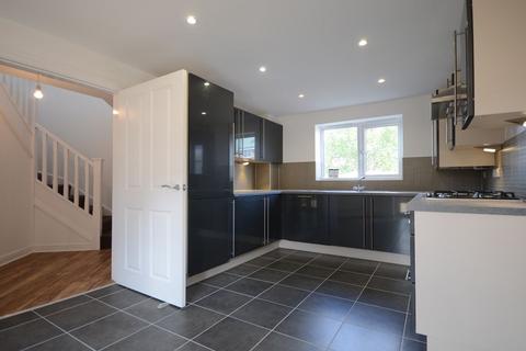 3 bedroom detached house to rent, Rana Drive, Church Crookham, Fleet, GU52
