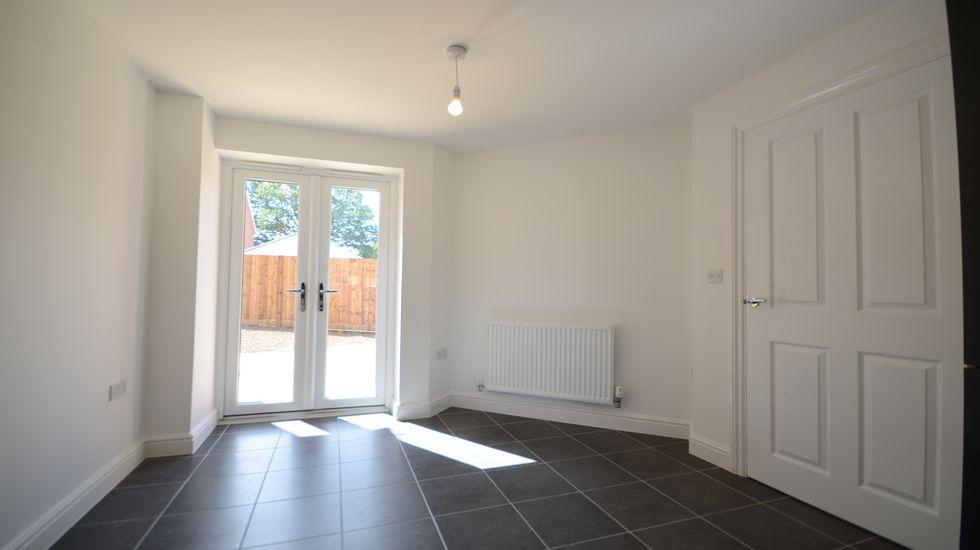 Dining area.JPG