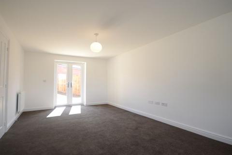 3 bedroom detached house to rent, Rana Drive, Church Crookham, Fleet, GU52