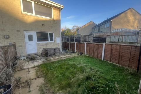 3 bedroom townhouse for sale, Long Lane, Huddersfield HD5