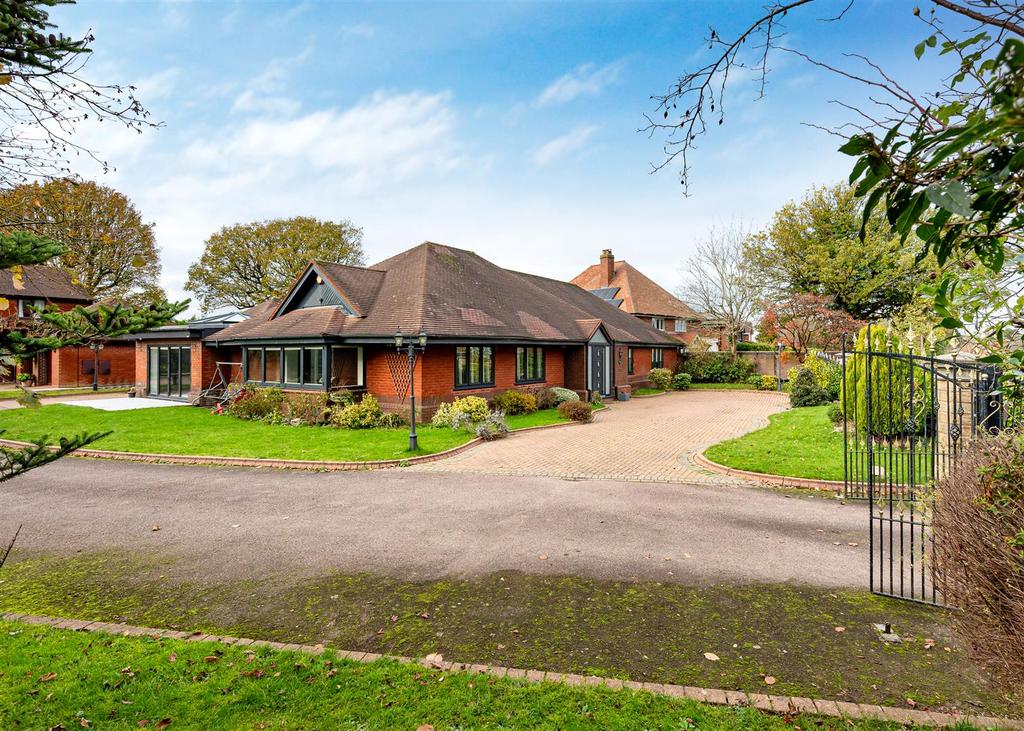22 Yew Tree Lane-22.jpg