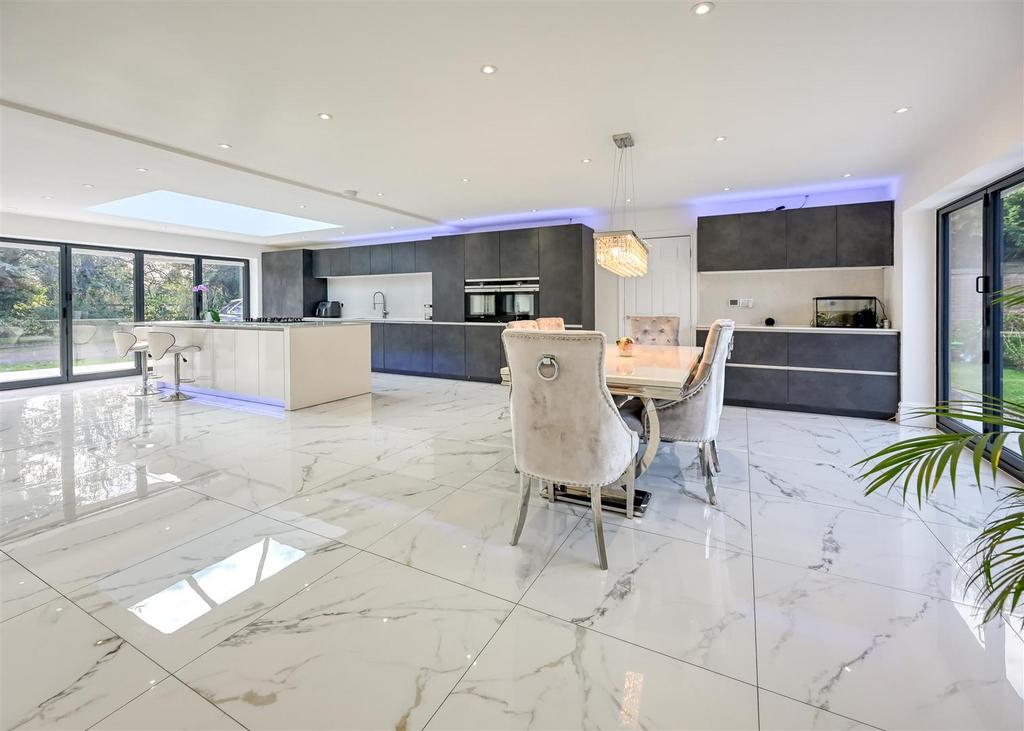 22 Yew Tree Lane-13.jpg