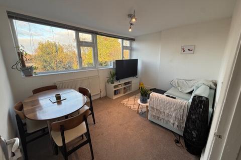 1 bedroom flat to rent, Southbrook Road, London, SE12