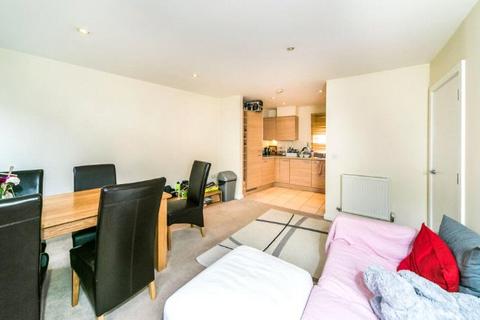 2 bedroom flat to rent, Tean House, Havergate Way, Reading, RG2