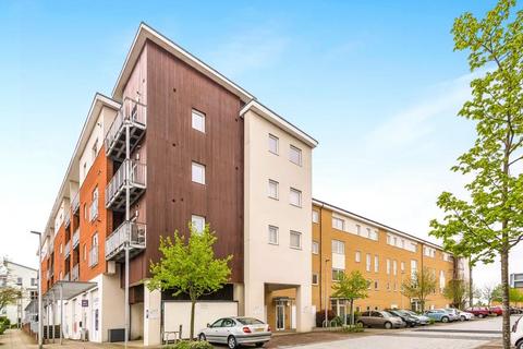 2 bedroom flat to rent, Tean House, Havergate Way, Reading, RG2
