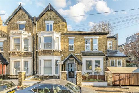 2 bedroom flat for sale, Concanon Road, London SW2