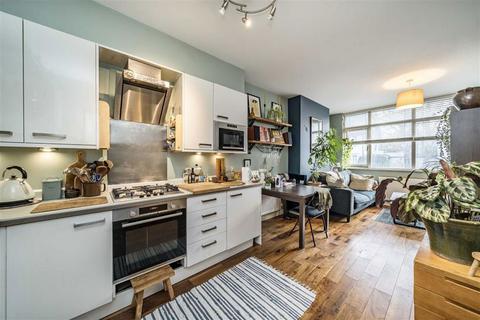 2 bedroom flat for sale, Coldharbour Lane, London SW9