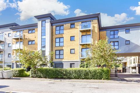 2 bedroom apartment for sale, Station Road, Strood, Rochester, Kent