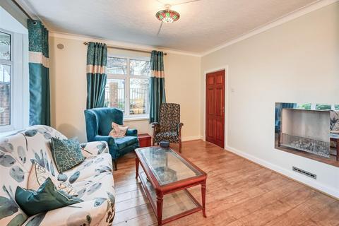 undefined, 5 Elmsdale, Wightwick, Wolverhampton, WV6 8ED