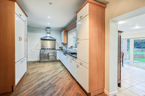 undefined, 5 Elmsdale, Wightwick, Wolverhampton, WV6 8ED