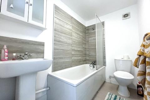 1 bedroom apartment for sale, Rye Hill Park, Peckham, London, SE15