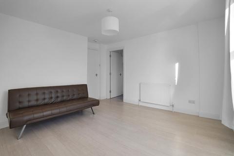 1 bedroom apartment for sale, Rye Hill Park, Peckham, London, SE15
