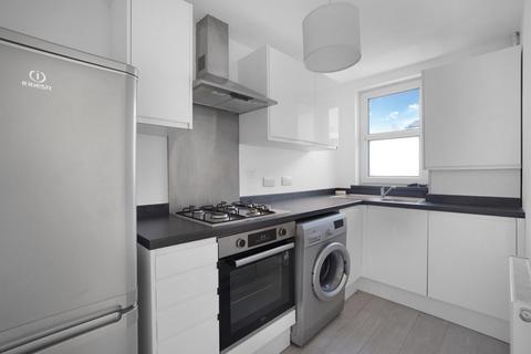 1 bedroom apartment for sale, Rye Hill Park, Peckham, London, SE15