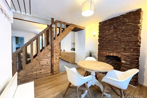 2 bedroom cottage to rent, Princes Street, Paignton, TQ3