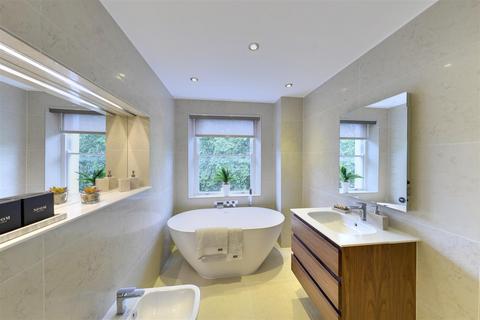3 bedroom flat to rent, Lowndes Square, Belgravia SW1X