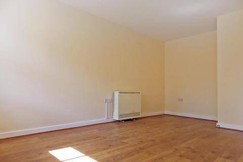 2 bedroom apartment to rent, Nymet Court, Aylesbury HP19