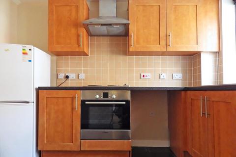 2 bedroom apartment to rent, Nymet Court, Aylesbury HP19
