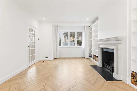 4 bedroom house to rent, Chesterfield Road, Chiswick, Chiswick