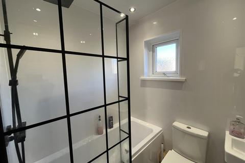 3 bedroom semi-detached house for sale, Shirley Avenue, Bradford BD12