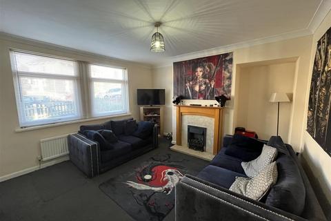 3 bedroom semi-detached house for sale, Shirley Avenue, Bradford BD12