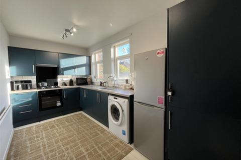 3 bedroom semi-detached house for sale, Shirley Avenue, Bradford BD12
