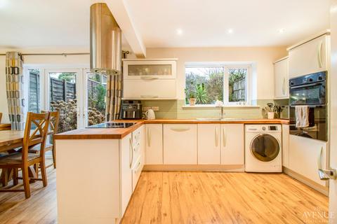 3 bedroom semi-detached house for sale, Mayland Drive, Sutton Coldfield, West Midlands, B74 2DG