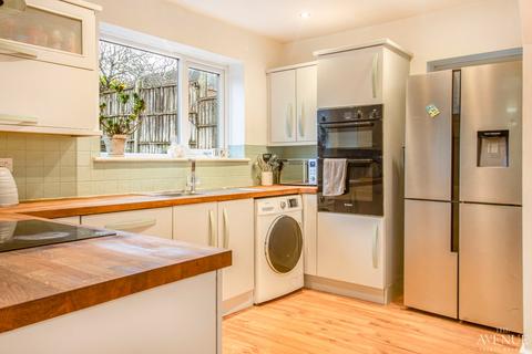 3 bedroom semi-detached house for sale, Mayland Drive, Sutton Coldfield, West Midlands, B74 2DG