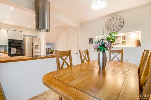 3 bedroom semi-detached house for sale, Mayland Drive, Sutton Coldfield, West Midlands, B74 2DG