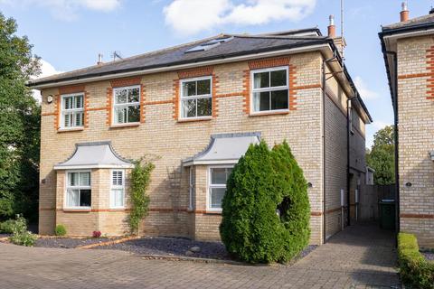 5 bedroom semi-detached house for sale, Lavender Gate, Oxshott, Leatherhead, Surrey, KT22