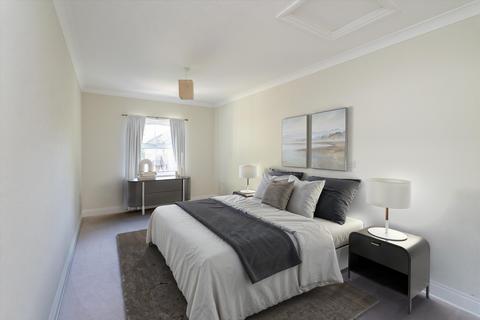5 bedroom semi-detached house for sale, Lavender Gate, Oxshott, Leatherhead, Surrey, KT22