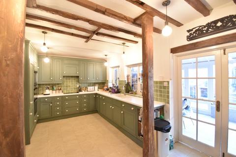 4 bedroom cottage for sale, High Street, Lenham, ME17