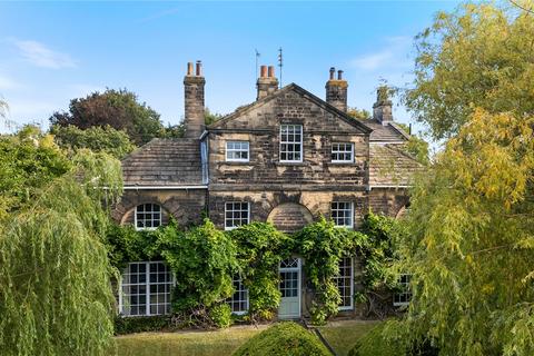 6 bedroom house for sale, The Avenue, Harewood, Leeds, LS17