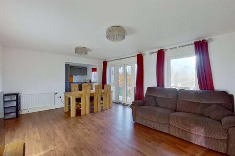 4 bedroom detached house to rent, Aiken Grange, Milton Keynes MK10