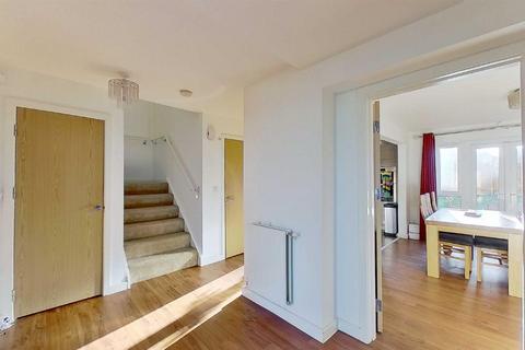 4 bedroom detached house to rent, Aiken Grange, Milton Keynes MK10