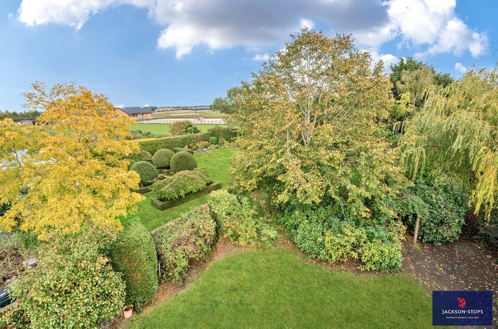 Garden &amp; View