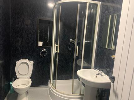 3 bedroom maisonette to rent, Oak Road, Luton