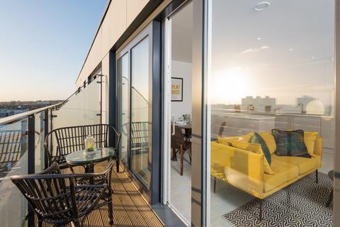 3 bedroom flat to rent, 2 Goldstone Lane, Hove BN3