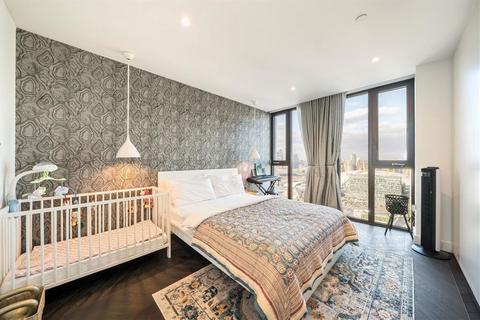 2 bedroom flat for sale, Tidemill Square, London SE10