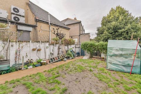 3 bedroom terraced house for sale, Eardley Road, Streatham Common, London, SW16