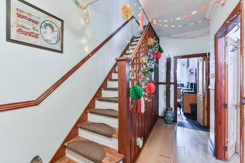 3 bedroom terraced house for sale, Eardley Road, Streatham Common, London, SW16