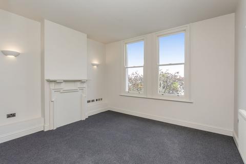 2 bedroom flat to rent, Ditchling Road, Brighton BN1