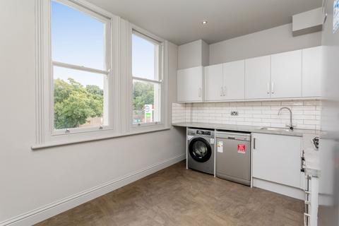 2 bedroom flat to rent, Ditchling Road, Brighton BN1
